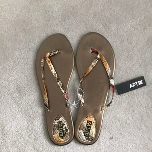 NWT APT 9 thong sandals